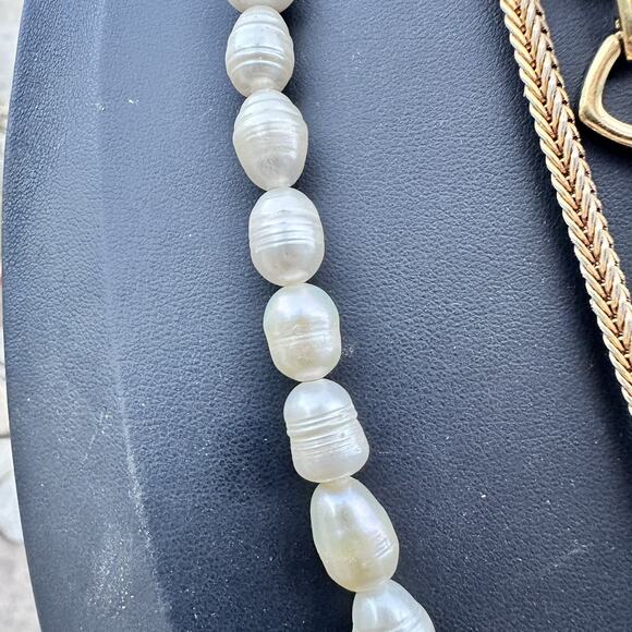 Gold Tone Layered Necklace Set Roman Coin Pearl Heart Jewelry Bundle Stackable - Picture 5 of 6